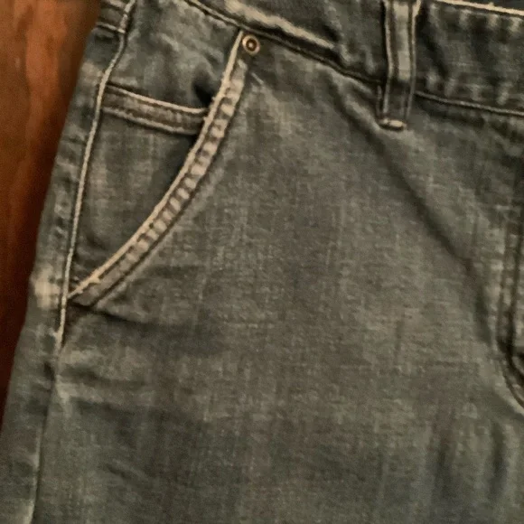 Talbots Blue Women's Bermuda Shorts - Picture 4 of 8